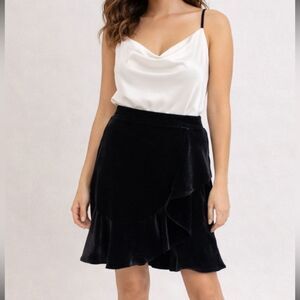 New! Express Velvet Ruffle Skirt Black Size Medium NWT